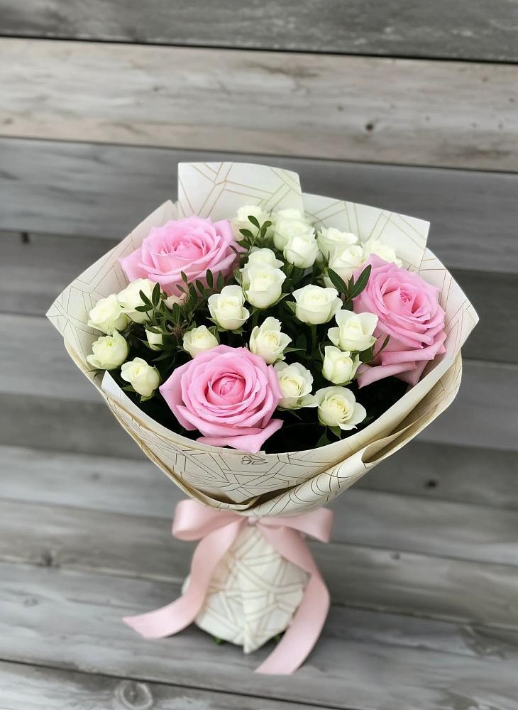 Букет цветов из: Розы в Ломинцевский