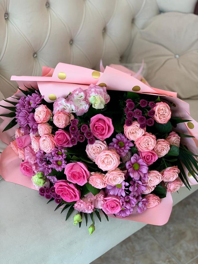 Букет цветов из: Хризантемы, Розы и Лизиантусы в Ломинцевский