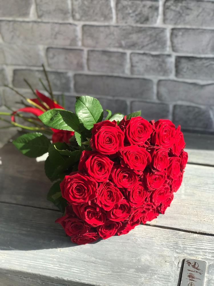 Букет Красные розы Фридом в Ломинцевский