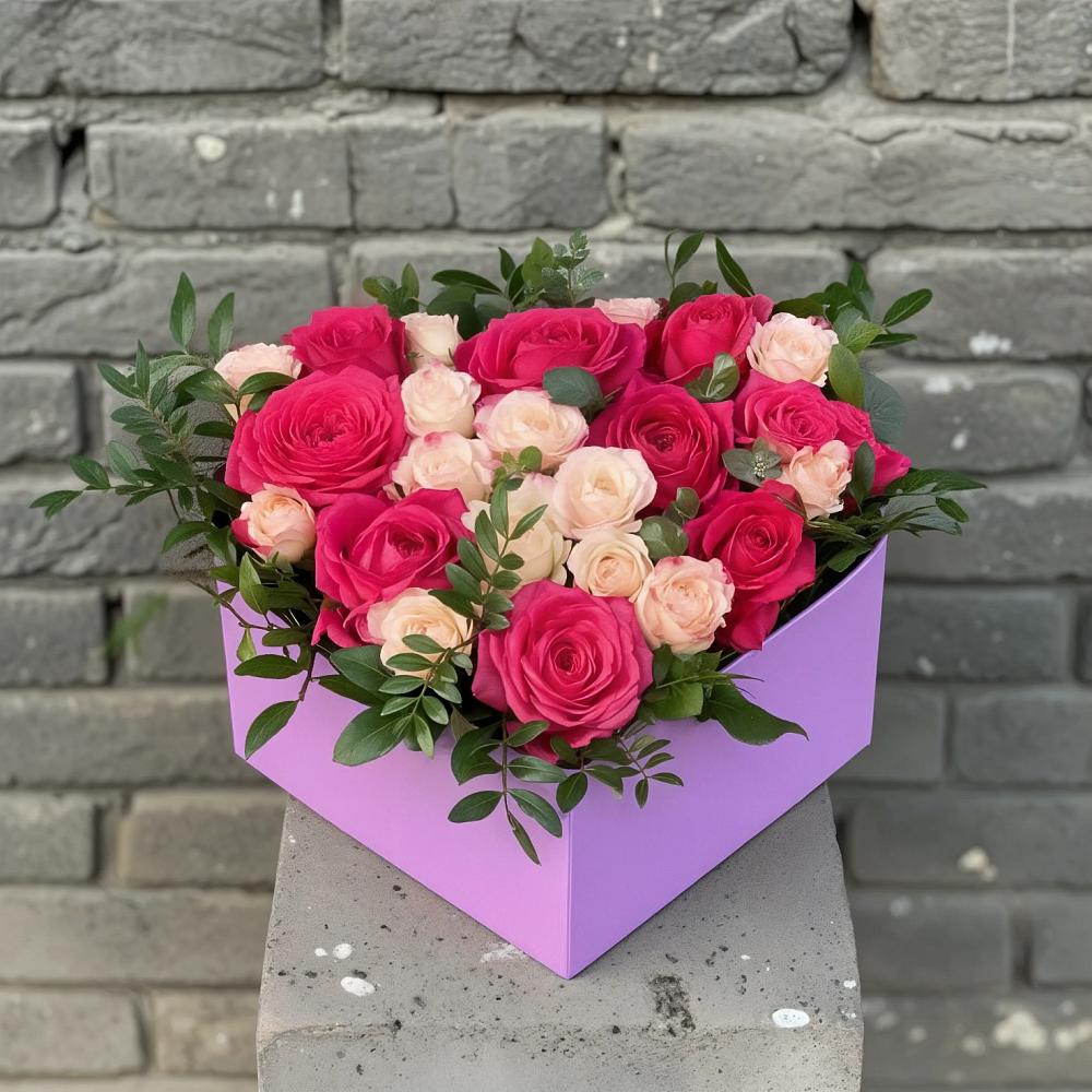 Цветочная композиция из Розы в коробке в Ломинцевский