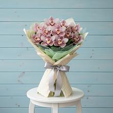 Букет цветов из:  Орхидеи и Розы в Ломинцевский
