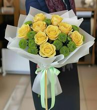 Букет цветов из:  Хризантемы и Розы в Ломинцевский