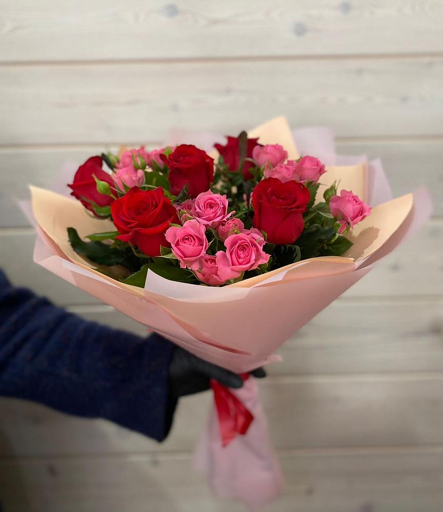 Букет цветов из: Розы в Ломинцевский