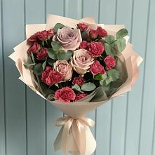 Букет цветов из:  Гвоздики и Розы в Ломинцевский