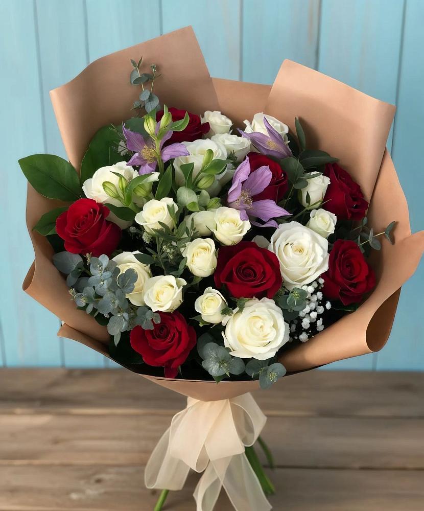 Букет цветов из: Розы и Альстромерии в Ломинцевский